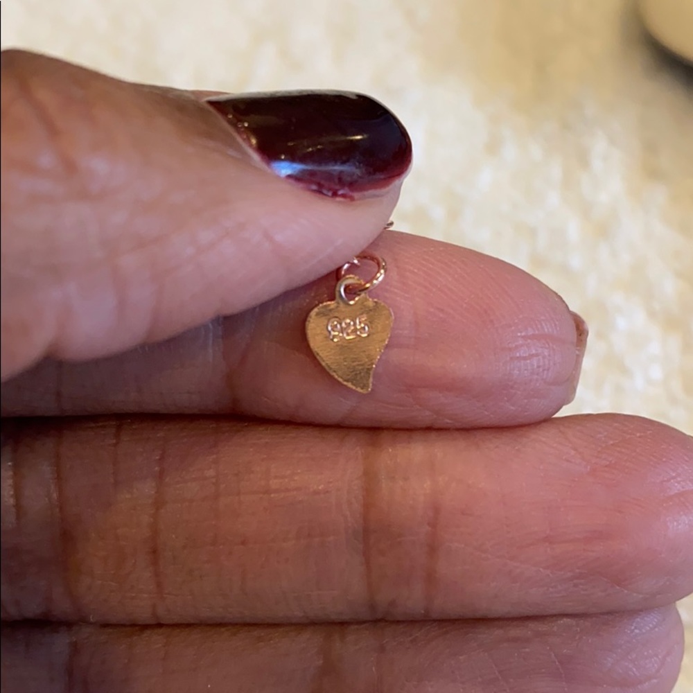 Dainty Rose Gold n Crystal Butterfly Necklace - Picture 10 of 10
